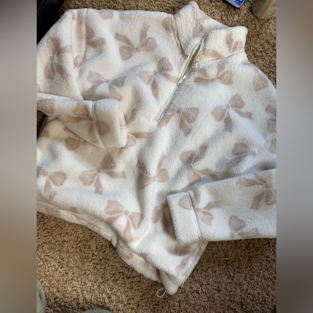 Gilly Hicks Cream Teddy Jacket with Light Brown Bow Print
